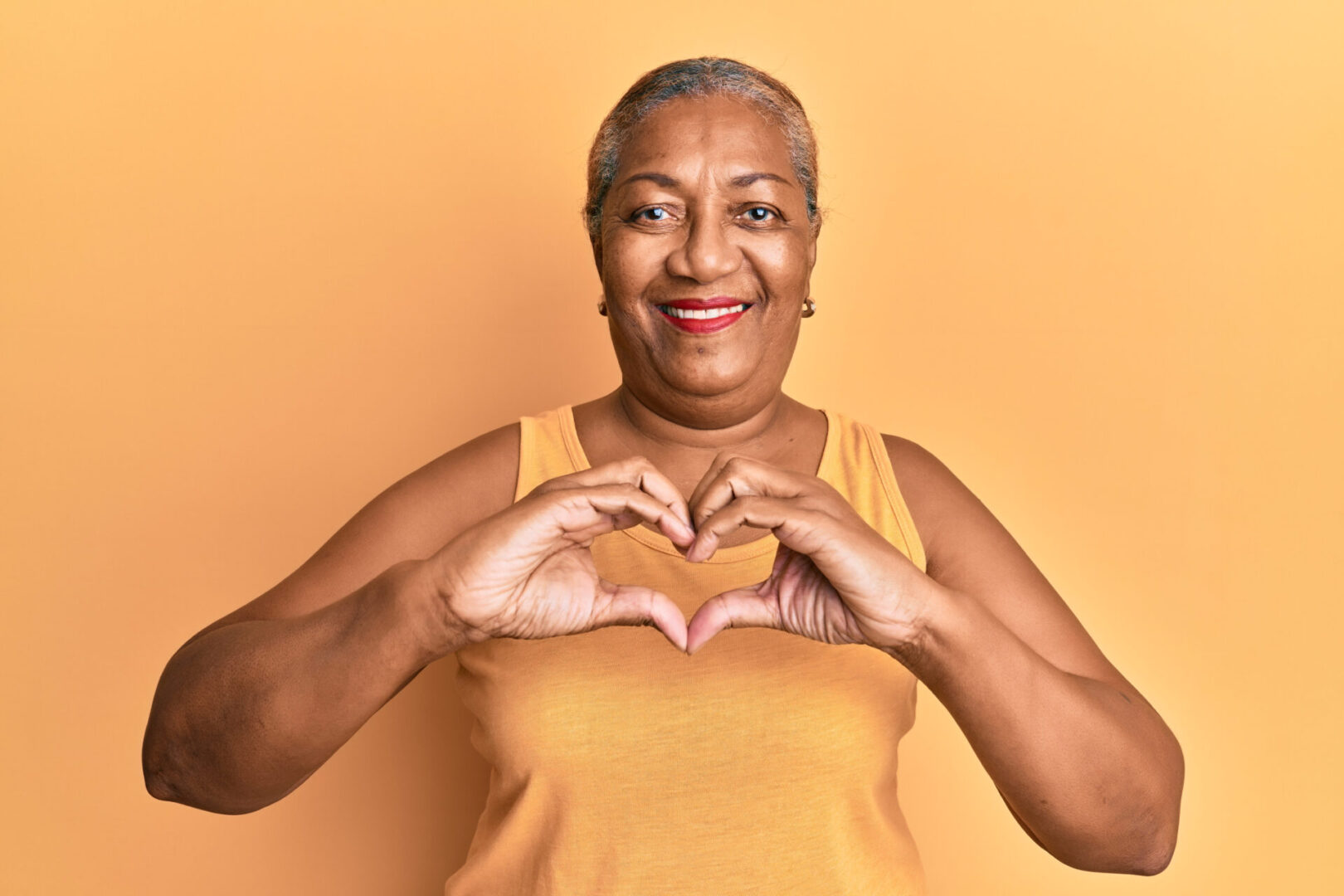 Senior,African,American,Woman,Wearing,Casual,Style,With,Sleeveless,Shirt